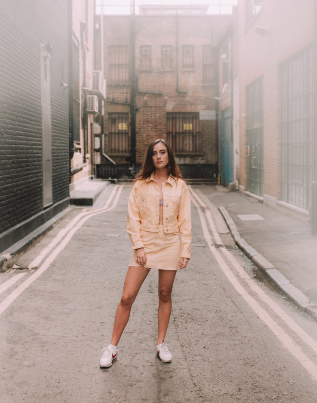 Clara Hurtado portrait in a city street